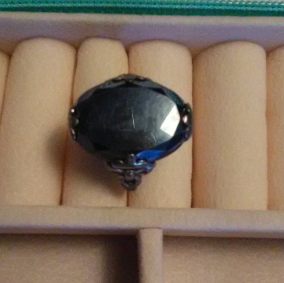 VERY ANTIQUE LADIES RING BLACK LAVE/ VOLCANIC ROCK OBSIDIAN SZ. 6 GUN METAL - Picture 2 of 9